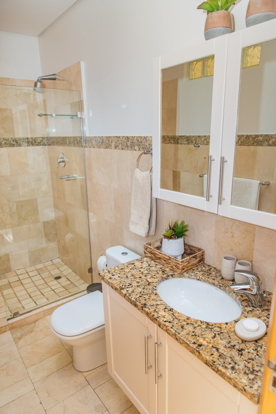 To Let 4 Bedroom Property for Rent in Camps Bay Western Cape
